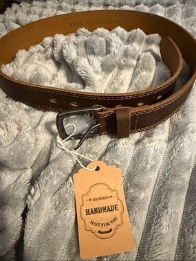 Handmade Full-Grain Leather Brown Men's Belt with Classic Buckle